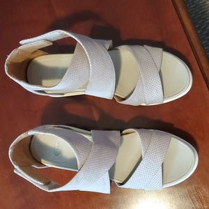 Dr Scholls velcro sandals size 8